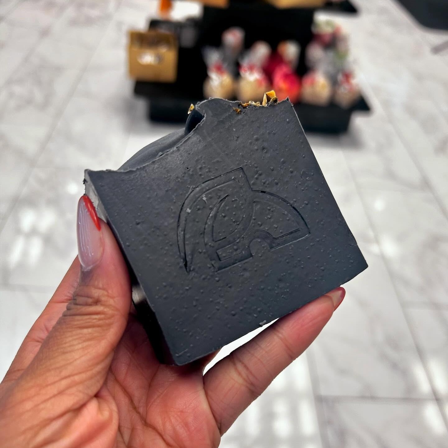 Asili's Bouqitue trinket